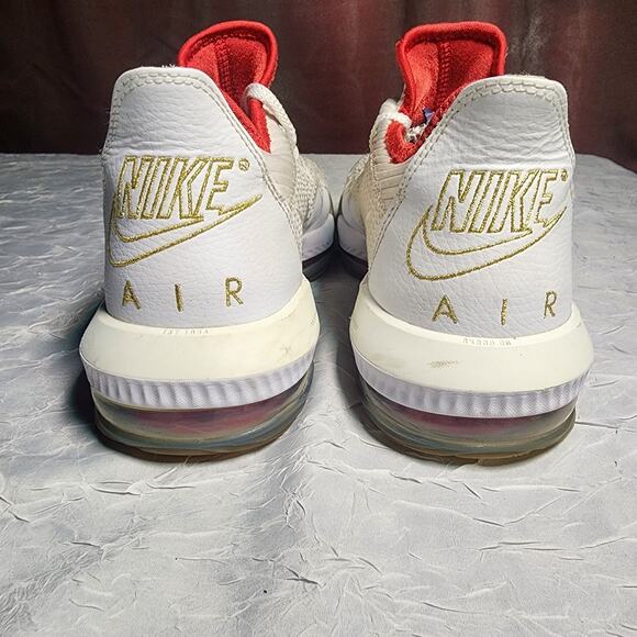 Nike LeBron 16 XVI Shoes Sneakers Mens Size 9 White CI2668-100 Streetwear main image 5